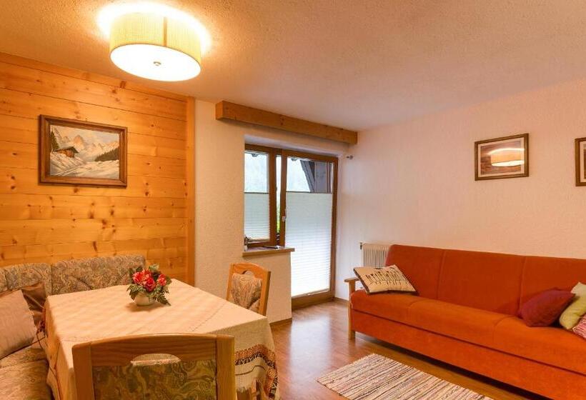 Apartamento 1 Dormitório com Sacada, Albert'n Haus