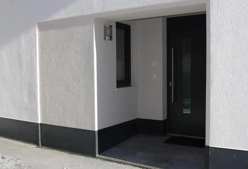２ベッドルームアパートメント, Albert'n Haus
