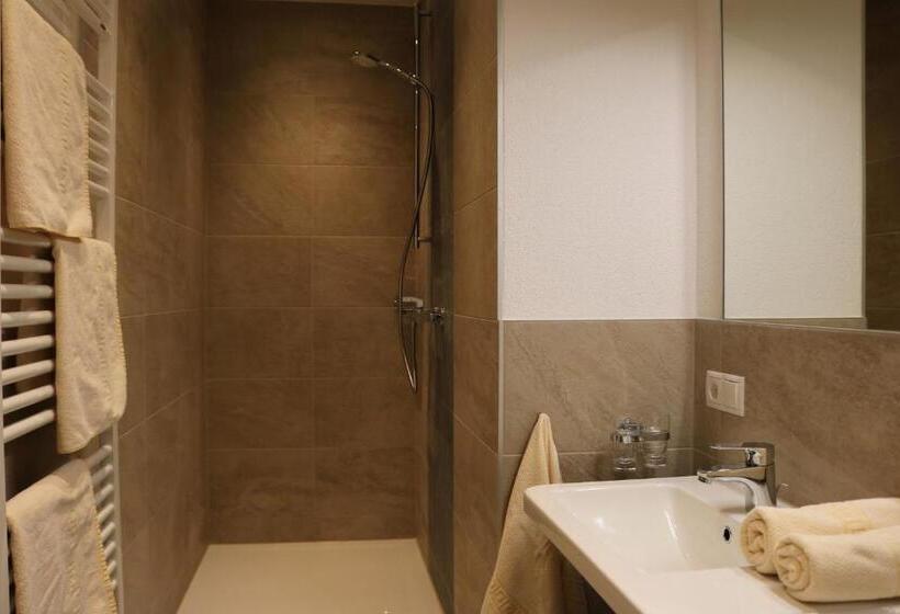 Apartamento 2 Dormitórios, Albert'n Haus