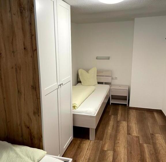 Apartamento 1 Dormitório com Sacada, Albert'n Haus