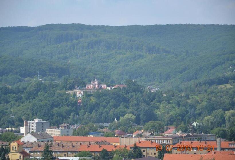 １ベッドルームドゥプレックスアパートメント, Alex Pension