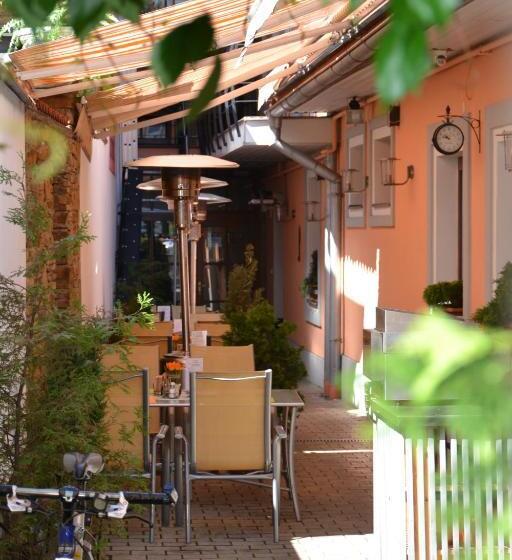 １ベッドルームドゥプレックスアパートメント, Alex Pension