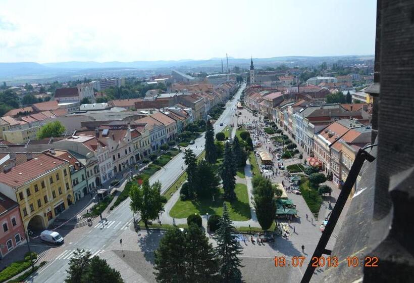 メゾネットスイート, Alex Pension