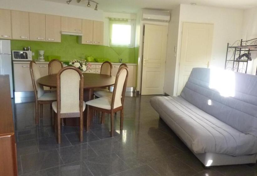 Standard Studio, Appart Hôtel Les Rochers