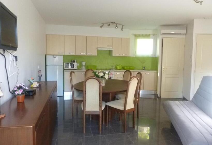 Standard Studio, Appart Hôtel Les Rochers