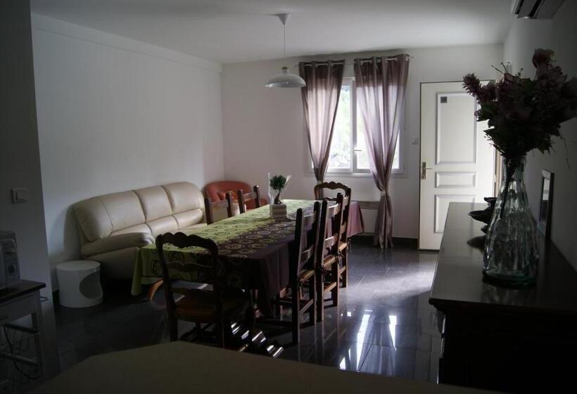 Apartamento 2 Dormitórios, Appart Hôtel Les Rochers