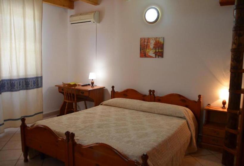 스탠다드 트리플 룸, Agriturismo Agrifoglio