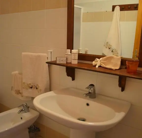 スタンダード４人部屋, Agriturismo Agrifoglio