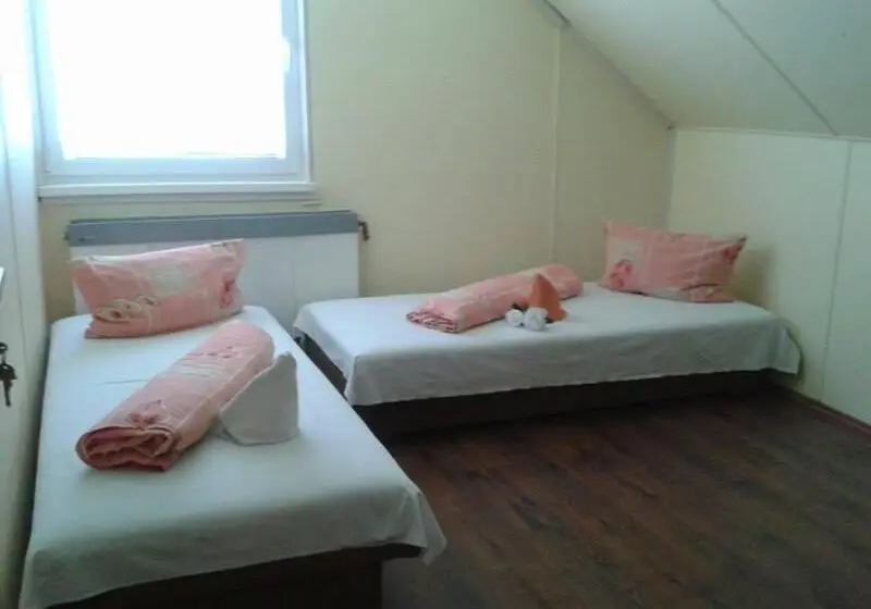 1 Bedroom Penthouse Apartment, Dom Petra