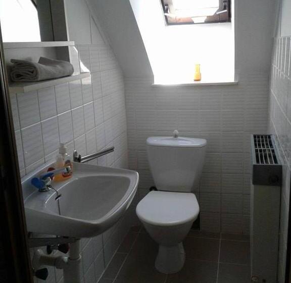 １ベッドルームペントハウスアパート, Dom Petra