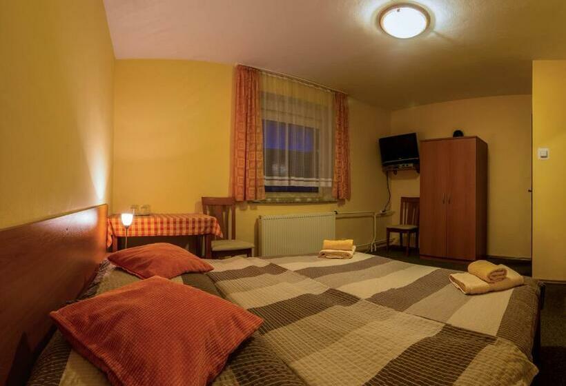 标准间, Privat Baja