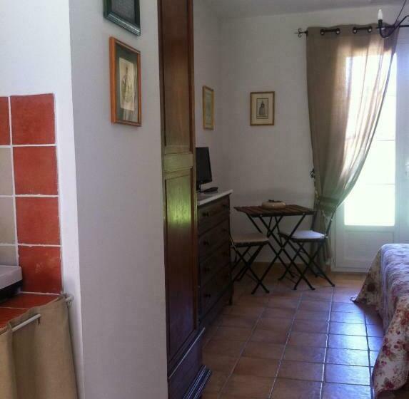 标准间, Putt Tee Country