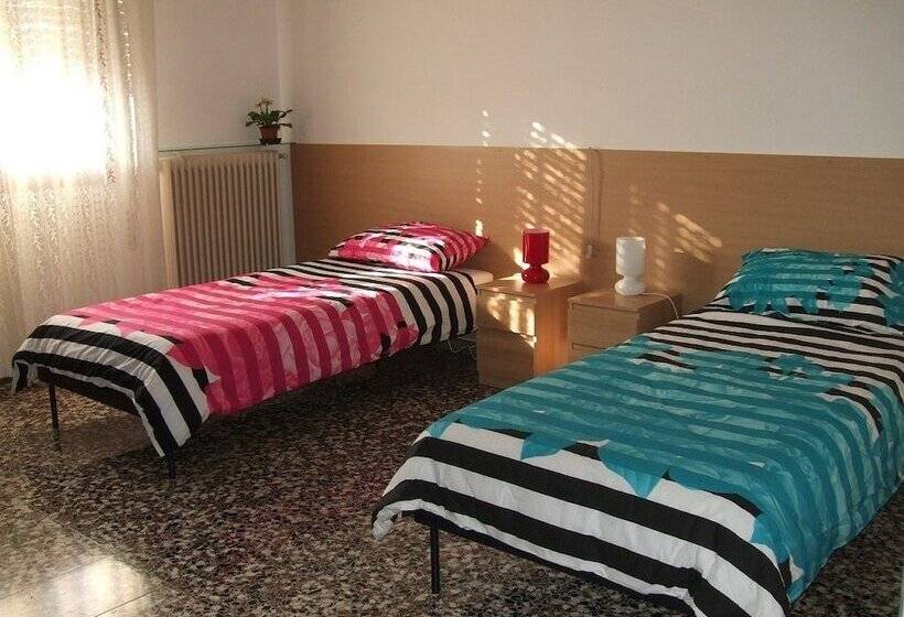 带共用浴室的标准房间, Venice Lagoon House B&b
