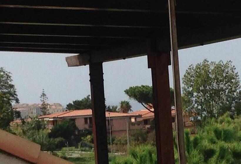 شقة دور أخير غرفتين نوم, Appartamenti Pousada Michelino