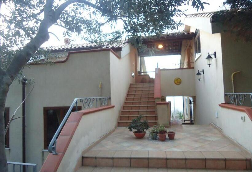 شقة دور أخير غرفتين نوم, Appartamenti Pousada Michelino