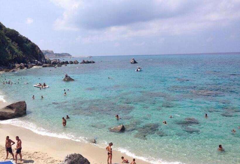 شقة دور أخير غرفتين نوم, Appartamenti Pousada Michelino