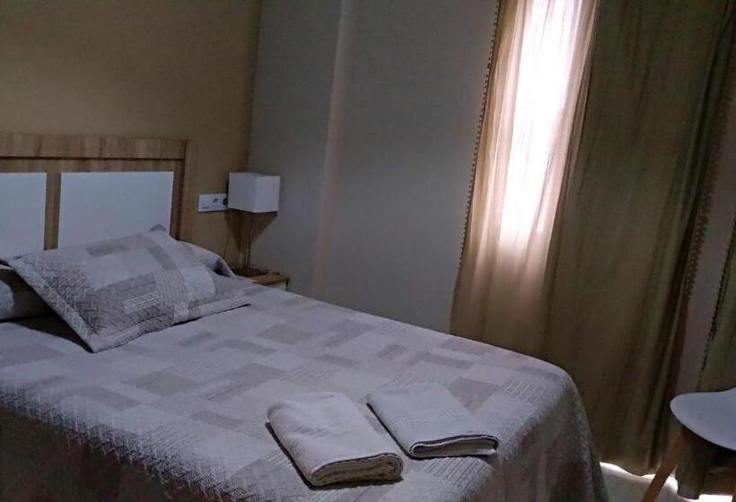 Standardeinzelzimmer, Hostal Tilos