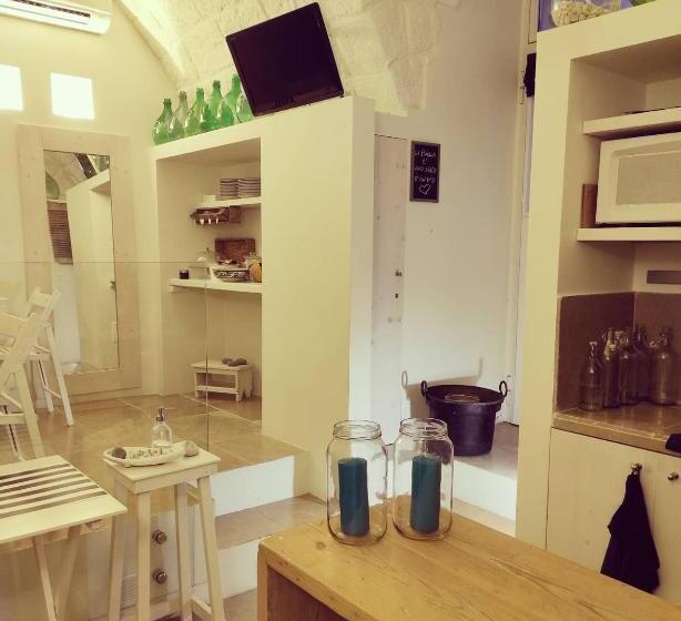 اتاق استاندارد چهار تخته, La Maison