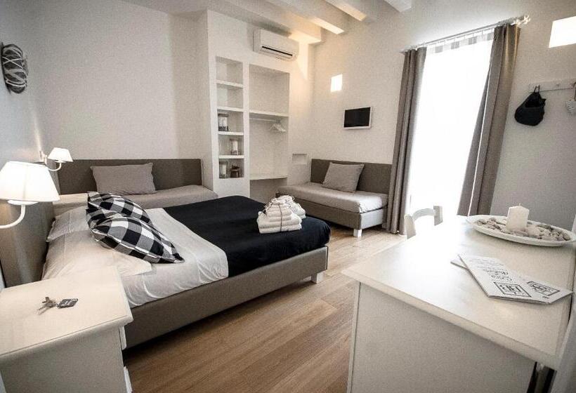 اتاق استاندارد چهار تخته, La Maison