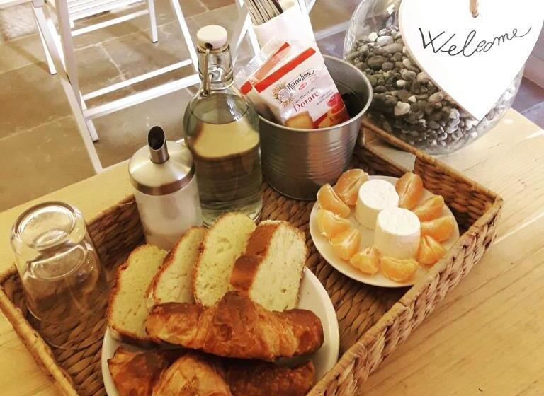 اتاق استاندارد چهار تخته, La Maison