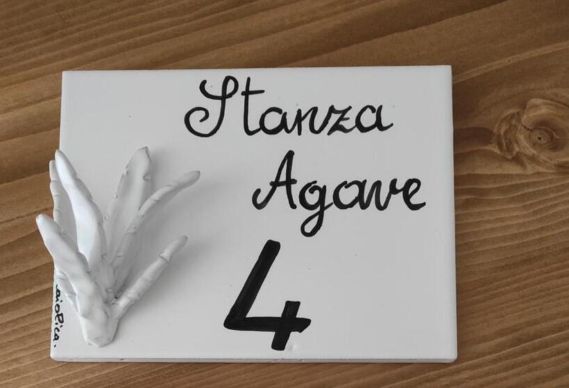 اتاق استاندارد سه نفره, La Maison