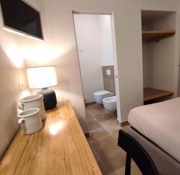 اتاق استاندارد سه نفره, La Maison