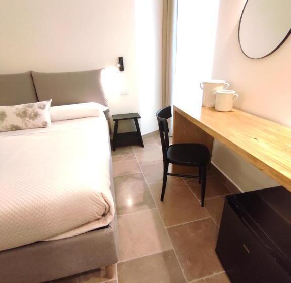 اتاق استاندارد سه نفره, La Maison