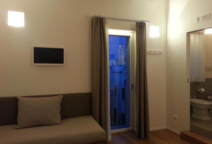 اتاق استاندارد چهار تخته, La Maison