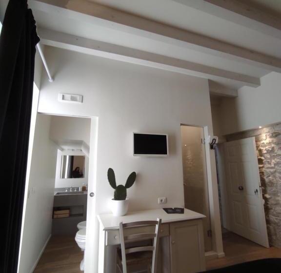 اتاق استاندارد, La Maison