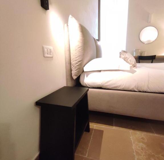 اتاق استاندارد سه نفره, La Maison