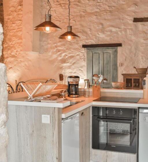 Студио Стандарт с Террасой, Maison D'hôtes Le Hameau De La Mûre
