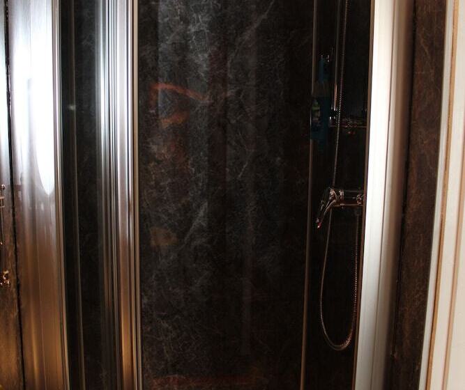 标准间, Pitfaranne Guest House