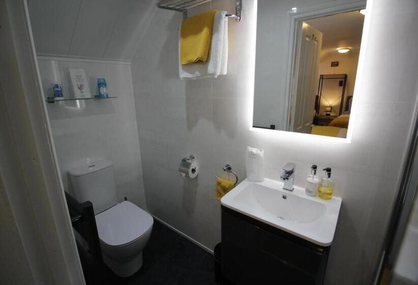 豪华家庭房间, Pitfaranne Guest House