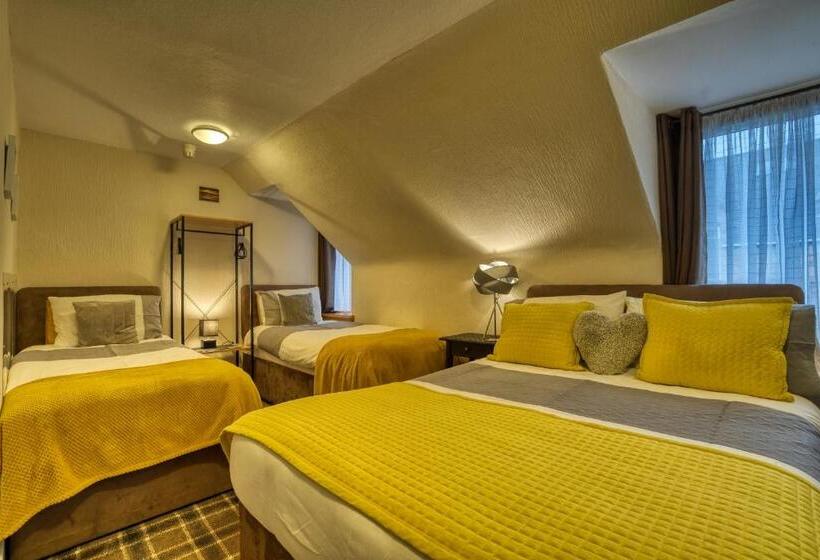 豪华家庭房间, Pitfaranne Guest House