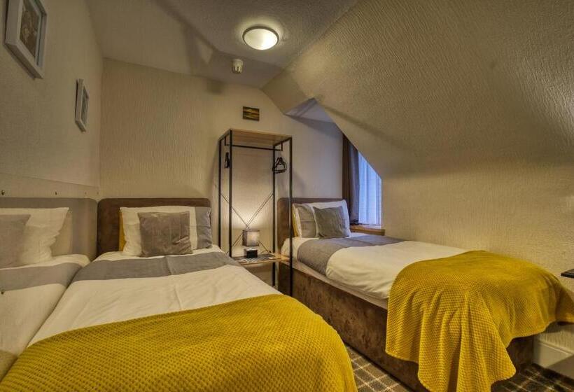 豪华家庭房间, Pitfaranne Guest House