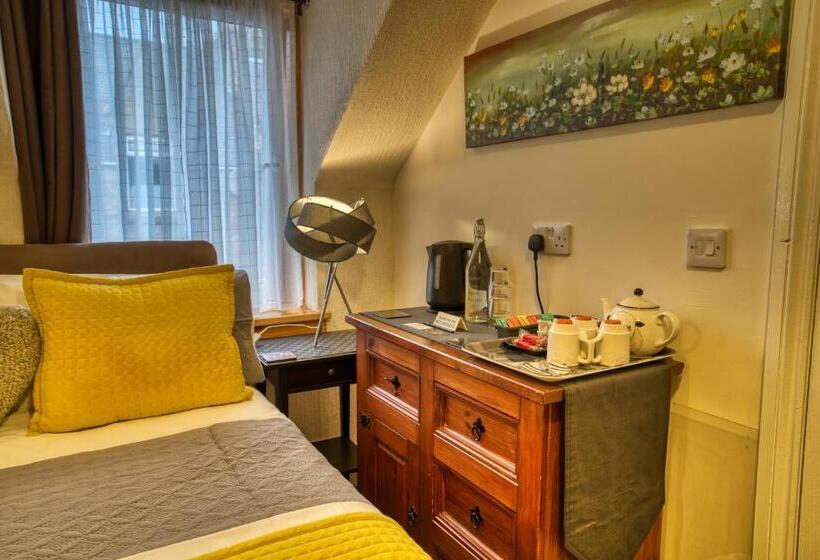 豪华家庭房间, Pitfaranne Guest House