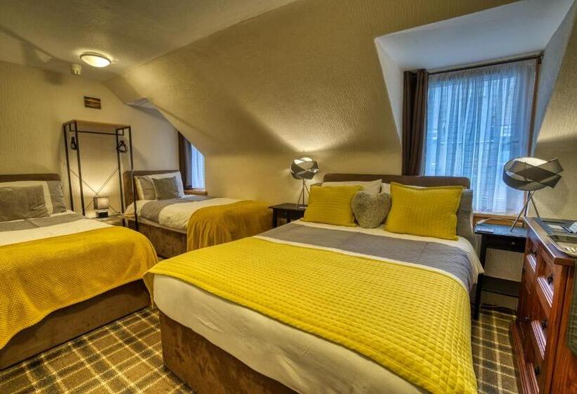 豪华家庭房间, Pitfaranne Guest House