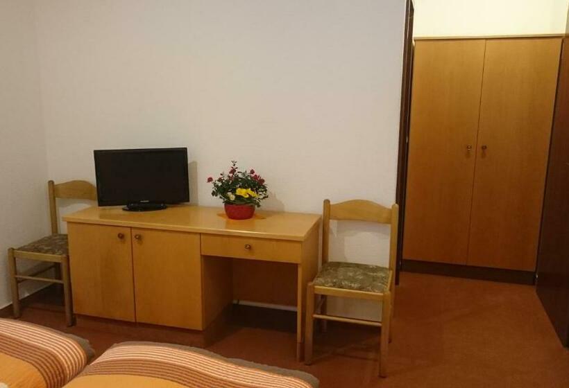 スタンダードルーム, Pension Und Berggasthaus Kapellenstein