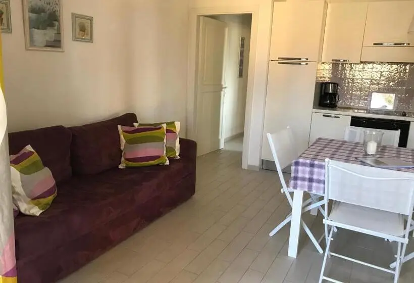 آپارتمان 2 خوابه, Residence Le Logge