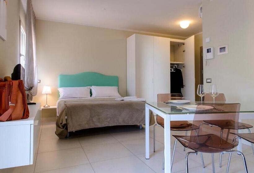 Estúdio standard com Terraço, Residence Millecento