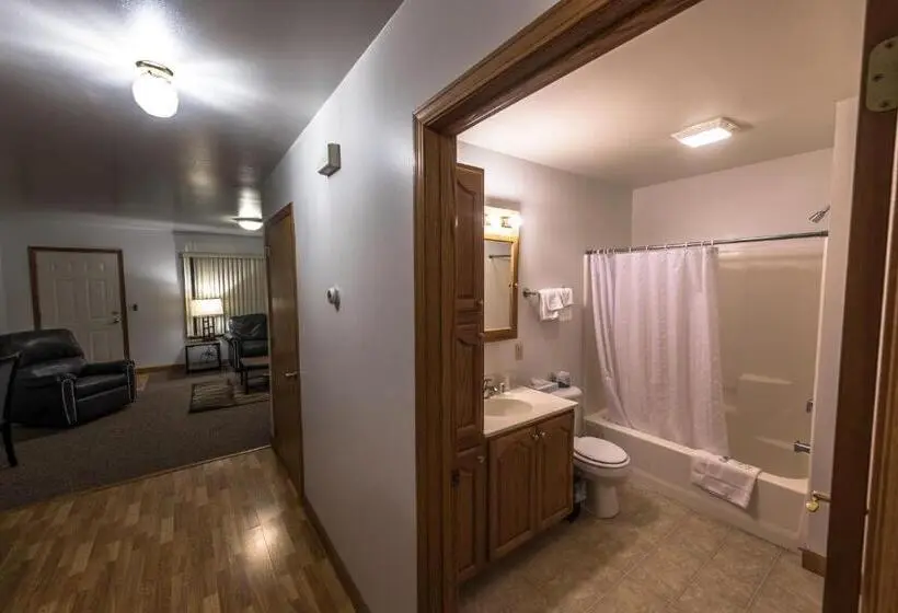 Sviitti 2 Makuuhuonetta, Draft Horse Inn And Suites