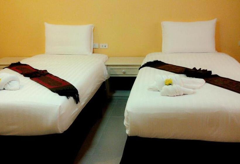 标准间, Ploy Puu Residence