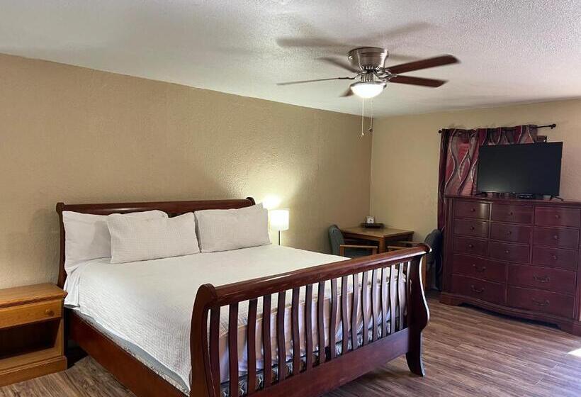 Стандартный Номер Кровать Кинг, Timberlodge Inn