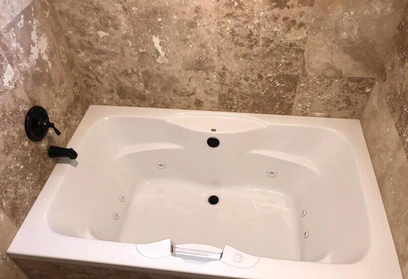 스위트, Timberlodge Inn