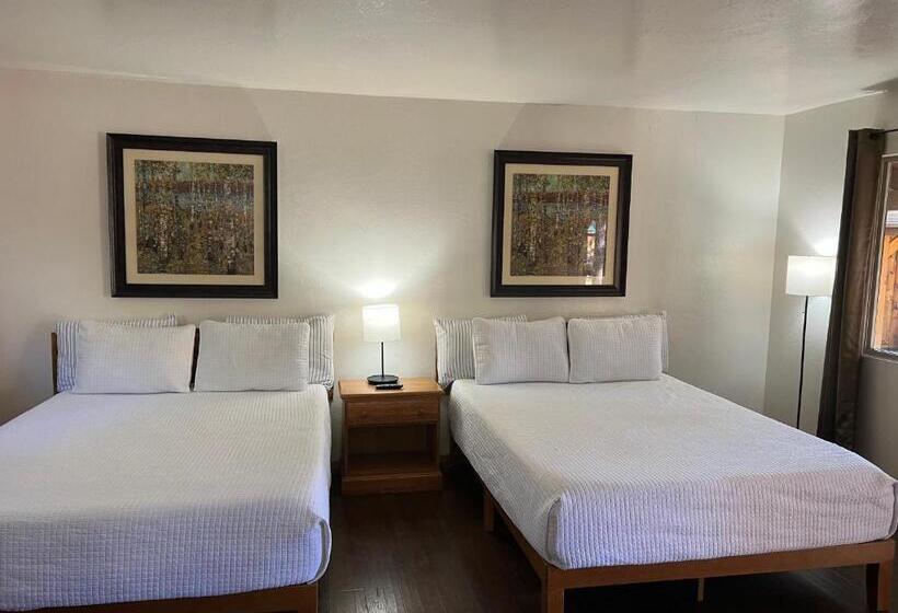 스위트, Timberlodge Inn