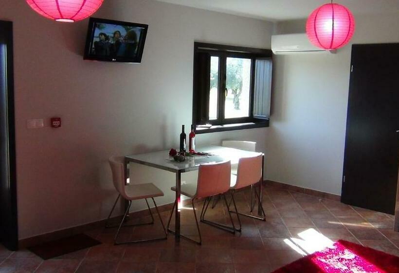 استودیوی استاندارد, Quinta Das Pias Holiday Farm