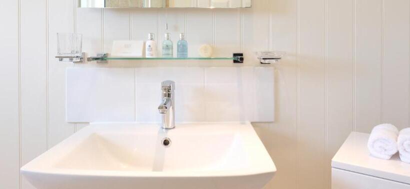 Номер Superior, St Marys Hall