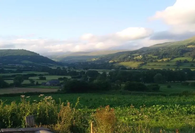 マウンテンビュースタンダードルーム, The Kestrel B&b