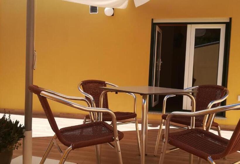 חדר משפחתי, Casa Da Fonte Sagrada