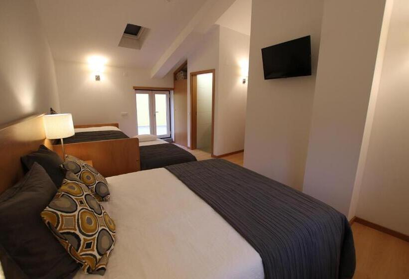 חדר משפחתי, Casa Da Fonte Sagrada